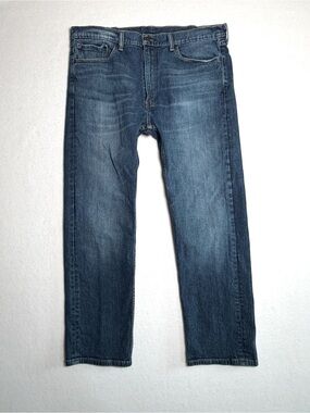 Classic Levi's 505 Straight Leg Medium Wash Actual Size 36 X 29 READ DESCRIPTION